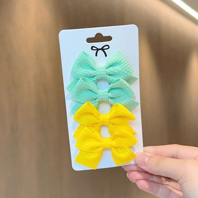 Mini Bow Hair Clip