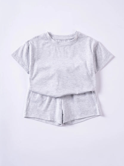 Kids' Solid Color T-Shirt & Shorts Set
